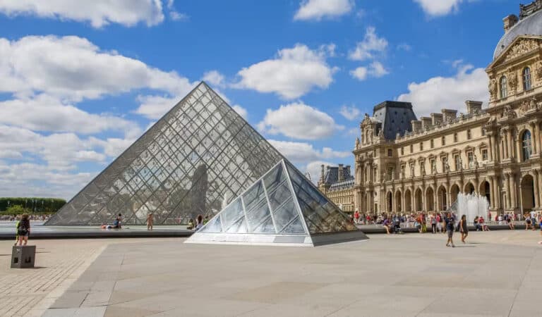 Museu do Louvre: Guia de Visitação, Curiosidades e Ingresso